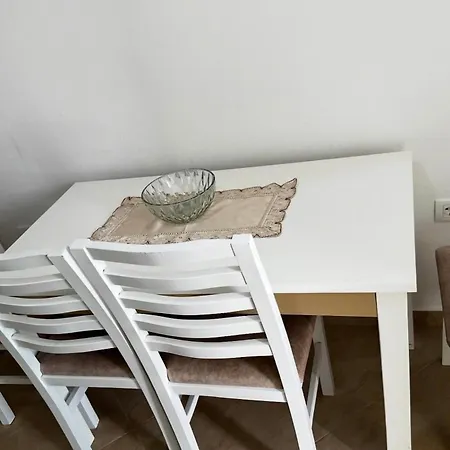 Apartments Lama