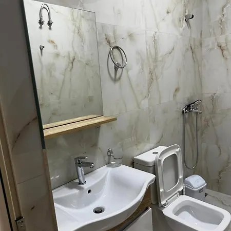 Apartments Lama *